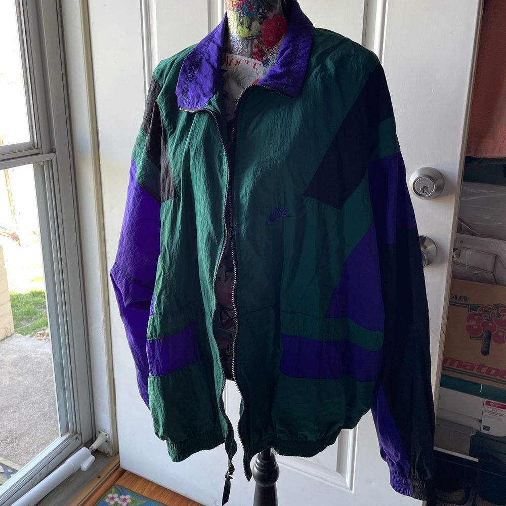 Vintage Style Nike Windbreaker Zip Jacket